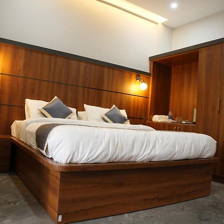 Hotel Sarvam Residency Sagar  Esterno foto