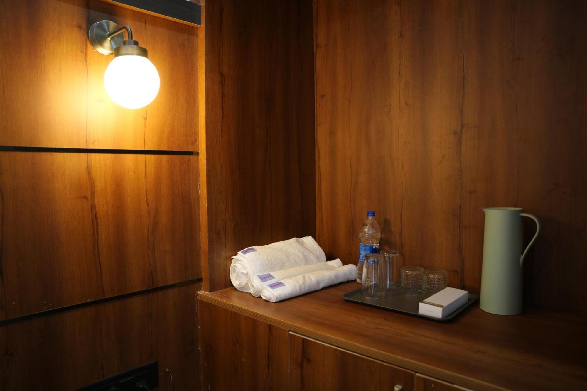 Hotel Sarvam Residency Sagar  Esterno foto