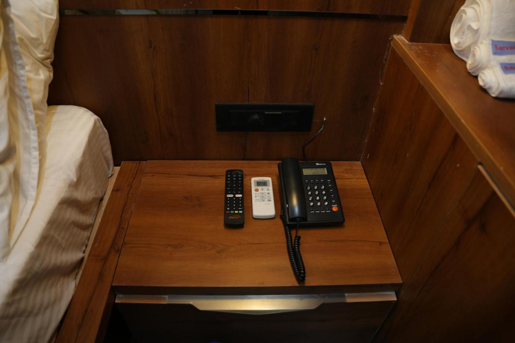 Hotel Sarvam Residency Sagar  Esterno foto